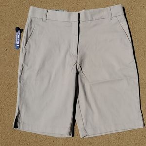 NEW IZOD Girls Khaki Stretch Bermuda Shorts 10 1/2
